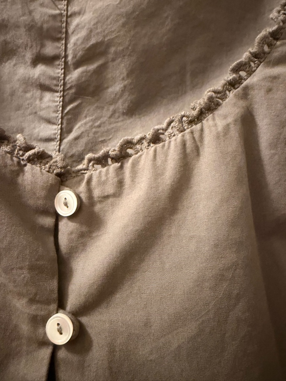 Wyeth by Todd Magill Olive Green Button-Front Sleeveless Top - Picture 4 of 5